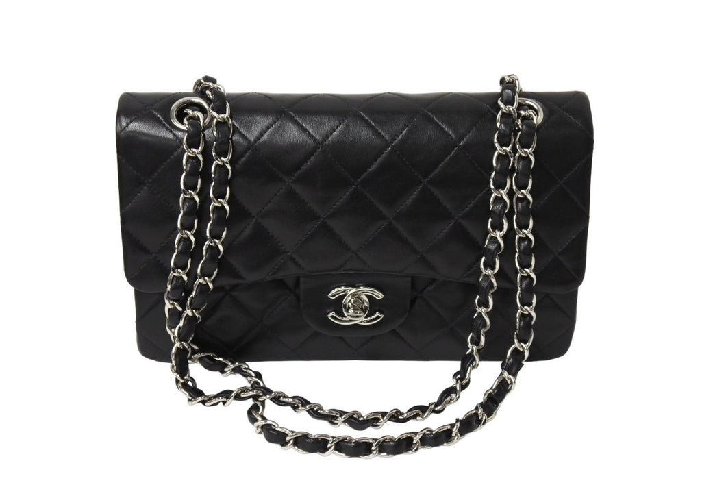 極美品 CHANEL シャネル チェーンショルダーバッグ マトラッセ23 Wフラップラップ ラムスキン ブラックシルバー 5番台 中古 65965