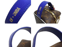 Load image into Gallery viewer, LOUIS VUITTON ルイヴィトン クラッチバッグ クロークルームドロップキット M45588 モノグラム NBA 美品 中古 65982