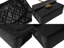 Load image into Gallery viewer, CHANEL シャネル ミニマトラッセ チェーンショルダーバッグ 3番台 1995年 ラムスキン ブラック ゴールド金具 美品 中古 66002