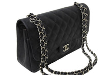 Load image into Gallery viewer, 新品同様 CHANEL シャネル チェーンショルダーバッグ マトラッセ30 キャビアスキン Wフラップ A58600 ブラック シルバー 15番台 中古 66010