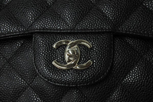 新品同様 CHANEL シャネル チェーンショルダーバッグ マトラッセ30 キャビアスキン Wフラップ A58600 ブラック シルバー 15番台 中古 66010