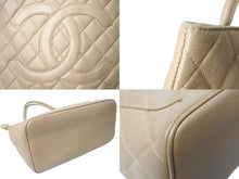Load image into Gallery viewer, 極美品 CHANEL シャネル 復刻トート 10番台 ハンドバッグ ココマーク キャビアスキン ベージュ ゴールド金具 中古 66011