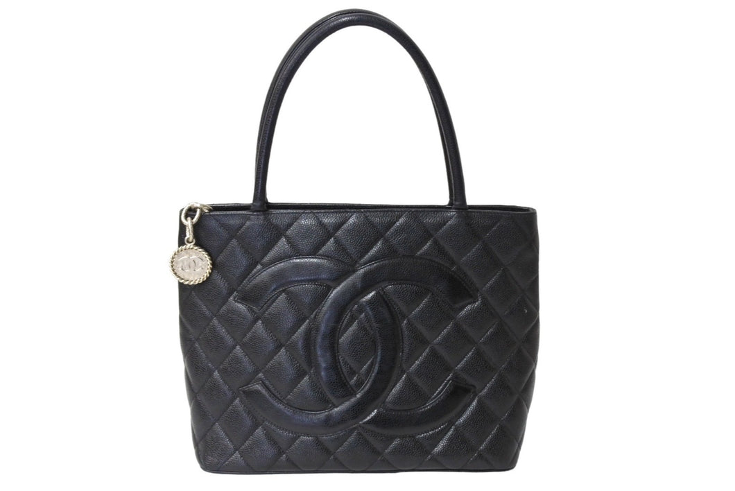 CHANEL シャネル 復刻トートバッグ ハンドバッグ 6番台 グレインドカーフスキン ブラック シルバー金具 美品 中古 66012