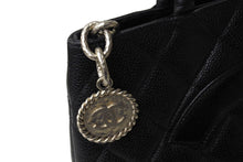Load image into Gallery viewer, CHANEL シャネル 復刻トートバッグ ハンドバッグ 6番台 グレインドカーフスキン ブラック シルバー金具 美品 中古 66012