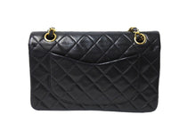 Load image into Gallery viewer, 極美品 CHANEL シャネル チェーンショルダーバッグ マトラッセ23 Wフラップ ラムスキン 2番台 ブラック ゴールド 中古 66029