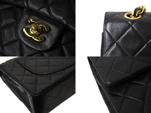 Load image into Gallery viewer, 極美品 CHANEL シャネル チェーンショルダーバッグ マトラッセ23 Wフラップ ラムスキン 2番台 ブラック ゴールド 中古 66029