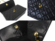 Load image into Gallery viewer, CHANEL シャネル チェーンショルダーバッグ マトラッセ23 ポーチ付き 1番台 ラムスキン ブラック ゴールド金具 美品 中古 66030
