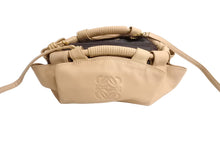Load image into Gallery viewer, LOEWE ロエベ ナッパアイレ アナグラム 2WAY ショルダーバッグ ハンドバッグ 060802 天然皮革 ベージュ 美品 中古 66061