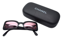 Load image into Gallery viewer, CHANEL シャネル ココマーク サングラス ブラック パープル アイウェア 眼鏡 ロゴ 05977 ゴールド金具 美品 中古 66070