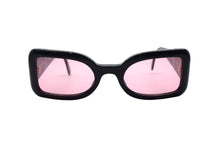 Load image into Gallery viewer, CHANEL シャネル ココマーク サングラス ブラック パープル アイウェア 眼鏡 ロゴ 05977 ゴールド金具 美品 中古 66070