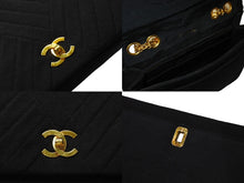 Load image into Gallery viewer, CHANEL シャネル チェーンショルダー バッグ ココマーク 0番台 ブラック A3656 マトラッセ コットン ゴールド金具 中古 66090
