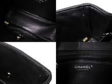 Load image into Gallery viewer, CHANEL シャネル ショルダーバッグ ミニマトラッセ ソフトキャビア チェーンショルダー 17番台 17cm シルバー金具 美品 中古 66099
