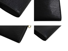 Load image into Gallery viewer, 極美品 LOUIS VUITTON ルイヴィトン ポシェット アクセソワール アクセサリーポーチ エピ M52942 ブラック ゴールド金具 中古 66109