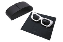 Load image into Gallery viewer, PRADA プラダ キャットアイ サングラス メガネ SPR13Z-F イタリア製 プラスチック ホワイト サイズ52□20 美品 中古 66127