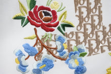 Load image into Gallery viewer, 極美品 Christian Dior クリスチャンディオール タンクトップ サイズ36 ガリアーノ期 1番 花柄刺繍 5E16155961 ホワイト 中古 66147