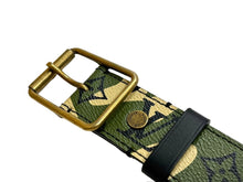 Load image into Gallery viewer, 新品同様 LOUIS VUITTON ルイヴィトン ベルト サンチュール モノグラモフラージュ 村上隆 サイズ90 M9646U ゴールド金具 中古 66149