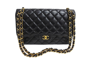 極美品 CHANEL シャネル チェーンショルダーバッグ ラムスキン マトラッセ30 Wフラップ ブラックゴールド金具 24番台 中古 66164