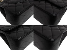 Load image into Gallery viewer, 極美品 CHANEL シャネル チェーンショルダーバッグ ラムスキン マトラッセ30 Wフラップ ブラックゴールド金具 24番台 中古 66164