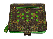 画像をギャラリービューアに読み込む, 極美品 LOUIS VUITTON ルイヴィトン 二つ折り財布 コンパクトジップ ブラウン グリーン M95218 ゴールド金具 中古 66184