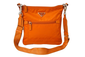 PRADA プラダ ショルダーバッグ トライアングルロゴ ナイロン オレンジ イタリア製 シルバー金具 良品 中古 66189