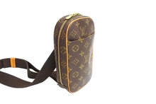 Load image into Gallery viewer, LOUIS VUITTON ルイヴィトン ポシェットガンジュ ボディバッグ M51870 モノグラム 美品 中古 66190