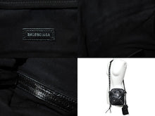 Load image into Gallery viewer, BALENCIAGA バレンシアガ ル カゴール ショルダーバッグ ブラック 7190652 シルバー金具 現行 美品 中古 66214