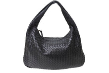 Load image into Gallery viewer, BOTTEGAVENETA ボッテガヴェネタ ワンショルダーバッグ イントレチャート 115653 V0013 1000 レザー ブラック 美品 中古 66274