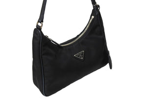 PRADA プラダ ホーボー ワンショルダー RE-EDITION 2005 トライアングル ブラック ナイロン 1NE204 美品 ロゴ 中古 66275 