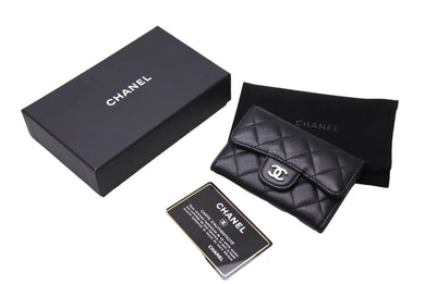 CHANEL シャネル カードケース ココマーク フラップ 25番台 ラムスキン マトラッセ シルバー金具 ブラック 美品 中古 66335