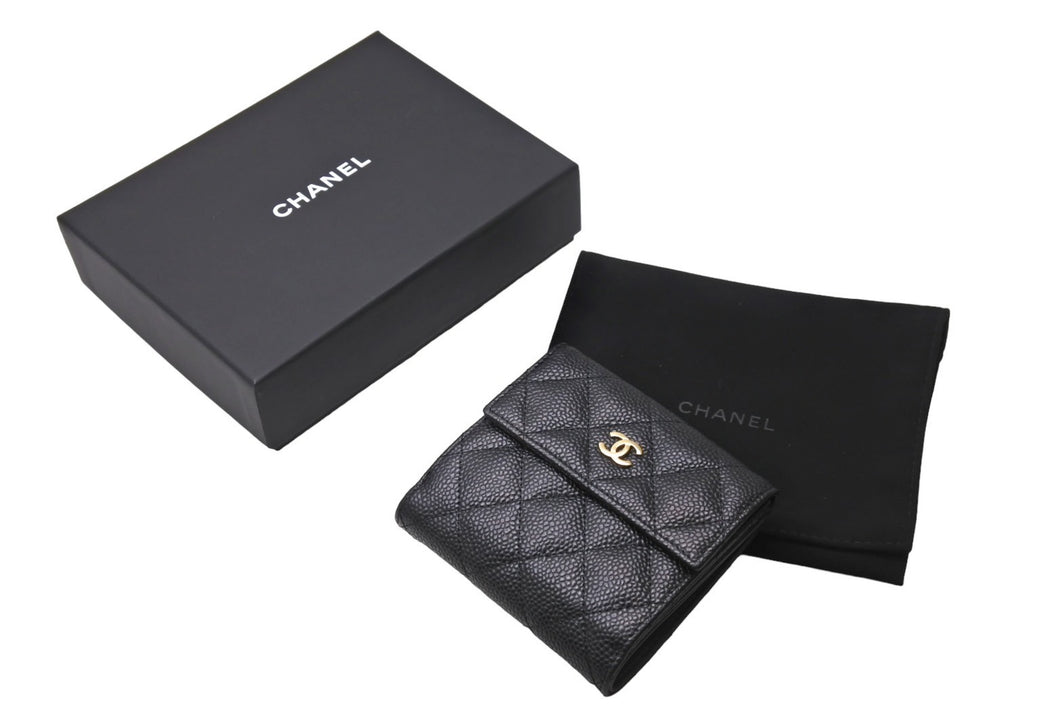 極美品 CHANEL シャネル タイムレス クラシックライン コンパクトウォレット 財布 マトラッセ ココマーク キャビアスキン 中古 66340