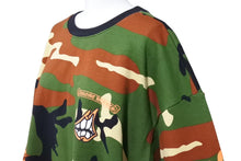 Load image into Gallery viewer, 新品同様 ChromeHearts クロムハーツ MattyBoy マッティボーイ Caution Crewneck スウェット カモ ブラウン サイズXL 中古 66356