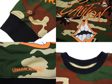 Load image into Gallery viewer, 新品同様 ChromeHearts クロムハーツ MattyBoy マッティボーイ Caution Crewneck スウェット カモ ブラウン サイズXL 中古 66356