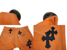 Load image into Gallery viewer, ChromeHearts クロムハーツ ギャラリーデプト リーバイス クロスパッチフレアデニムパンツ オレンジ サイズ28 美品 中古 66398
