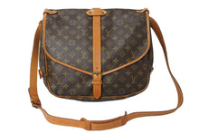 Load image into Gallery viewer, Louis Vuitton ルイヴィトン ソミュール35 ショルダーバッグ M42254 モノグラム キャンバス ブラウン ゴールド金具 美品 中古 66413