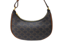 Load image into Gallery viewer, 極美品 CELINE セリーヌ ワンショルダーバッグ トリオンフ 19395 2BZJ PVC レザー ブラウン ゴールド金具 総柄 中古 66425