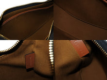Load image into Gallery viewer, 極美品 CELINE セリーヌ ワンショルダーバッグ トリオンフ 19395 2BZJ PVC レザー ブラウン ゴールド金具 総柄 中古 66425