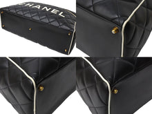Load image into Gallery viewer, CHANEL シャネル ボストンバッグ 3番台 キルティング ブラック ホワイト ロゴ カーフスキン ゴールド金具 美品 中古 66426