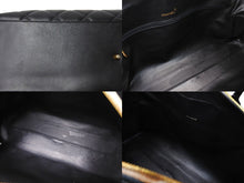 Load image into Gallery viewer, CHANEL シャネル ボストンバッグ 3番台 キルティング ブラック ホワイト ロゴ カーフスキン ゴールド金具 美品 中古 66426