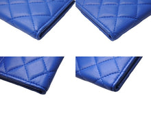 Load image into Gallery viewer, CHANEL シャネル カードケース 22番台 ココマーク ラムスキン キルティング ブルー シルバー金具 美品 中古 66427