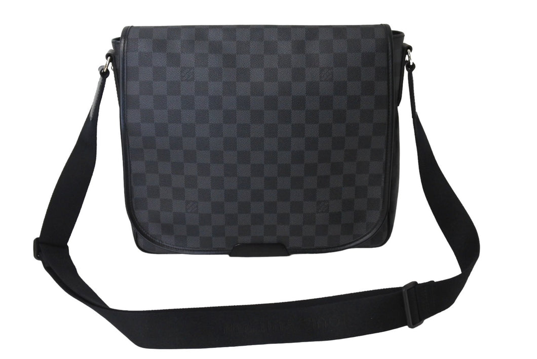 LOUIS VUITTON ルイヴィトン ダニエルMM ショルダーバッグ N58029 ダミエグラフィット ブラック シルバー金具 美品 中古 66509