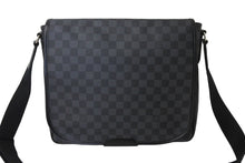 Load image into Gallery viewer, LOUIS VUITTON ルイヴィトン ダニエルMM ショルダーバッグ N58029 ダミエグラフィット ブラック シルバー金具 美品 中古 66509