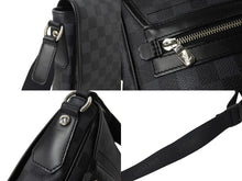 Load image into Gallery viewer, LOUIS VUITTON ルイヴィトン ダニエルMM ショルダーバッグ N58029 ダミエグラフィット ブラック シルバー金具 美品 中古 66509
