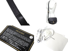 Load image into Gallery viewer, CHANEL シャネル Wフラップ マトラッセ ショルダーバッグ ココマーク 24番台 ラムスキン ブラック ゴールド金具 美品 中古 66510