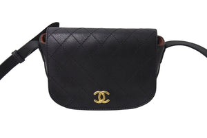 CHANEL シャネル Wフラップ マトラッセ ショルダーバッグ ココマーク 24番台 ラムスキン ブラック ゴールド金具 美品 中古 66510