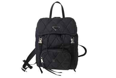 極美品 PRADA プラダ キルティング ナイロン バックパック リュック 1BZ020 トライアングルロゴ ブラック シルバー金具 中古 66512 