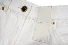 Load image into Gallery viewer, 極美品 LOUIS VUITTON ルイヴィトン LV モノグラム デニムパンツ ホワイト コットン ロゴ ボトムス RW232W YK1 FPPX27 サイズ34 中古 66564