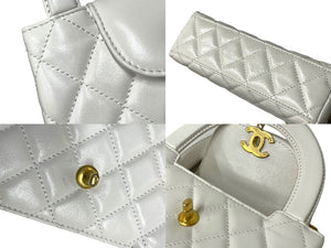 極美品 CHANEL シャネル マトラッセ ミニショッピングバッグ ランダム番台 シャイニーエイジドカーフスキン ホワイト 中古 66565