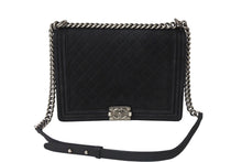 Load image into Gallery viewer, CHANEL シャネル ボーイシャネル ラージチェーンショルダー 18番台 キャビアスキン アンティークブラック 美品 中古 66576