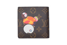 Load image into Gallery viewer, LOUIS VUITTON ルイ ヴィトン × 村上隆 コラボ 二つ折り財布 M61666 ポルトフォイユマルコ モノグラムパンダ 美品 中古 66577