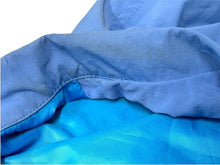 Load image into Gallery viewer, HUMAN MADE ヒューマンメイド ナイロンジャケット DRY ALLS CHINA製 ブルー レッド ホワイト サイズL 美品 中古 66588
